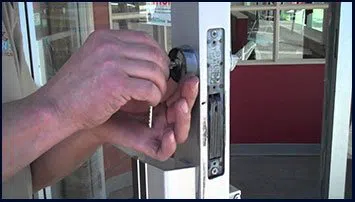 White Plains Lock And Locksmith White Plains, NY 914-292-5140 - new-locks-installation-commercial